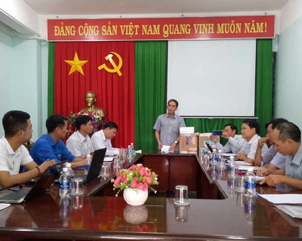 Lễ mở thầu gói thầu “Xây lắp, thiết bị” thuộc dự án “Mua sắm, lắp đặt trang thiết bị, cột phát sóng cho hệ thống Đài truyền thanh cơ sở năm 2018”