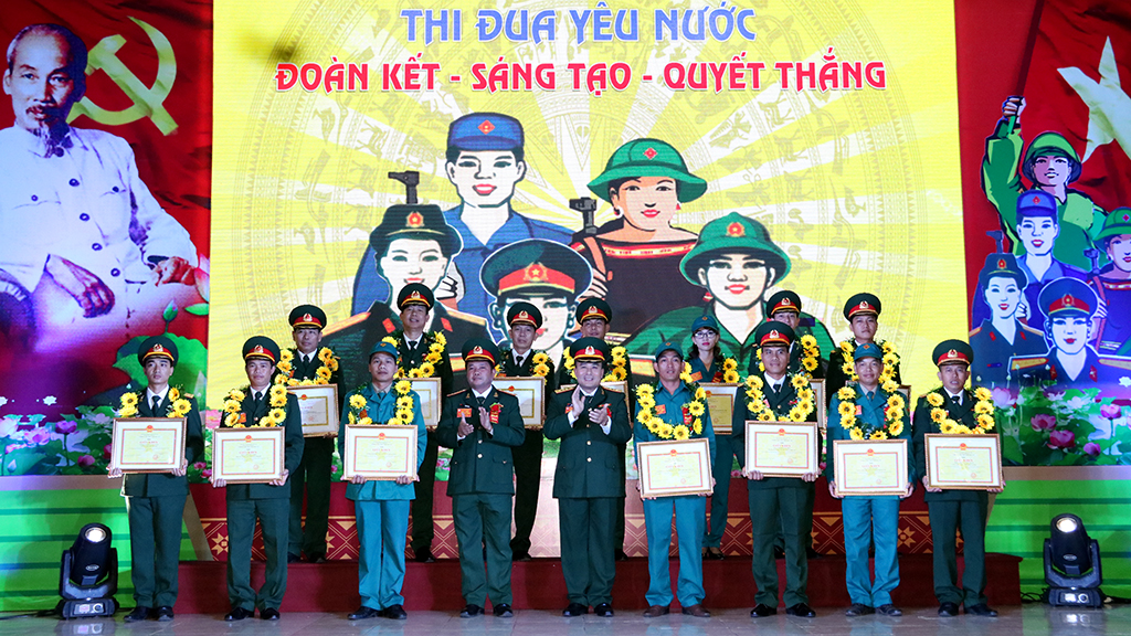 Giao lưu, tuyên dương điển hình tiên tiến Sáng mãi phẩm chất Bộ đội Cụ Hồ