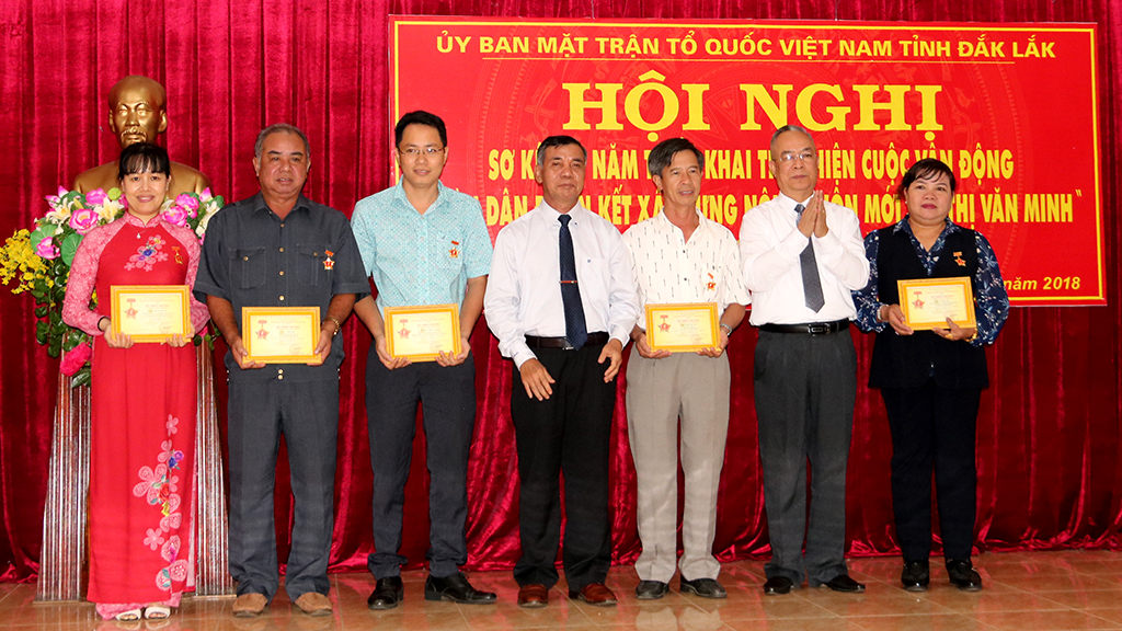 Sơ kết 03 năm Cuộc vận động “Toàn dân đoàn kết xây dựng nông thôn mới, đô thị văn minh”