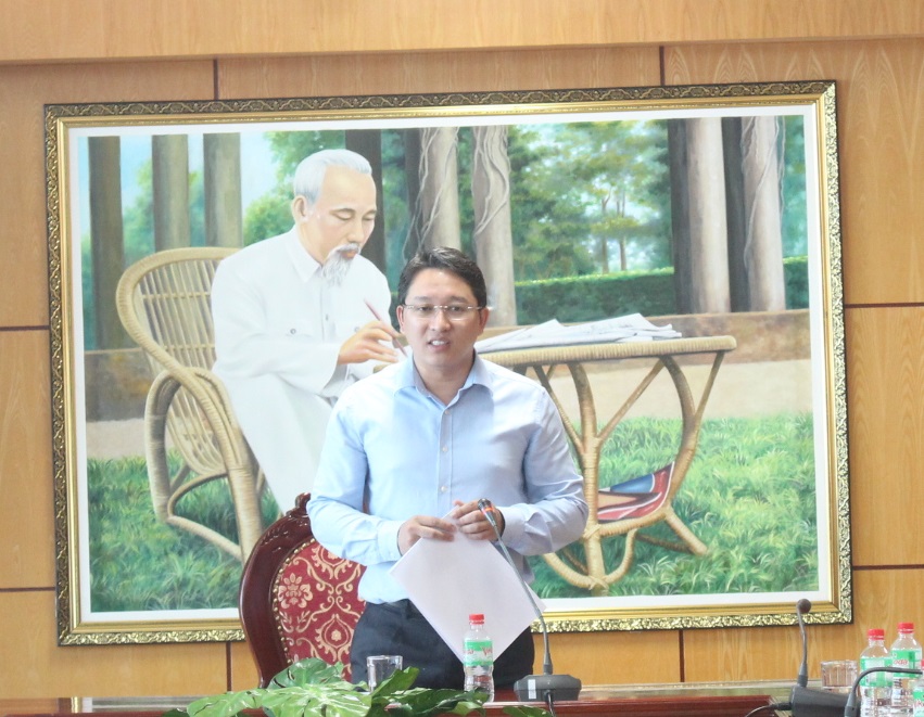 Inspecting the implementation of public administration reform 2018 at the Provincial Taxation Department