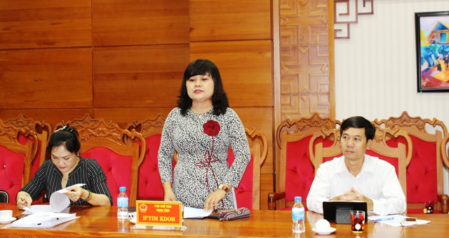 UBND tỉnh làm việc với Đoàn học tập kinh nghiệm công tác vì sự tiến bộ của phụ nữ và bình đẳng giới tỉnh Cà Mau