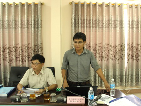 KS. Võ Thanh Toàn đại diện Ban chủ nhiệm đề tài báo cáo kết quả nghiên cứu 