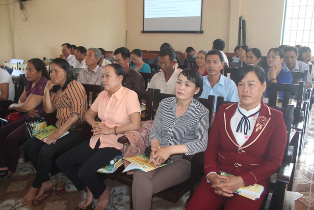 Diễn đàn “Giải pháp phòng chống bệnh khảm lá trên cây mì”