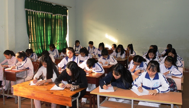 Lễ phát động Cuộc thi viết “Làm cho thế giới sạch hơn”