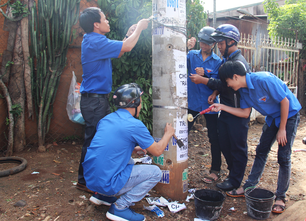 Tăng cường quản lý, xử lý nghiêm tình trạng quảng cáo, rao vặt trái quy định
