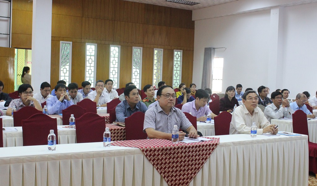 Hội thảo góp ý báo cáo giữa kỳ Chương trình mục tiêu quốc gia xây dựng nông thôn mới