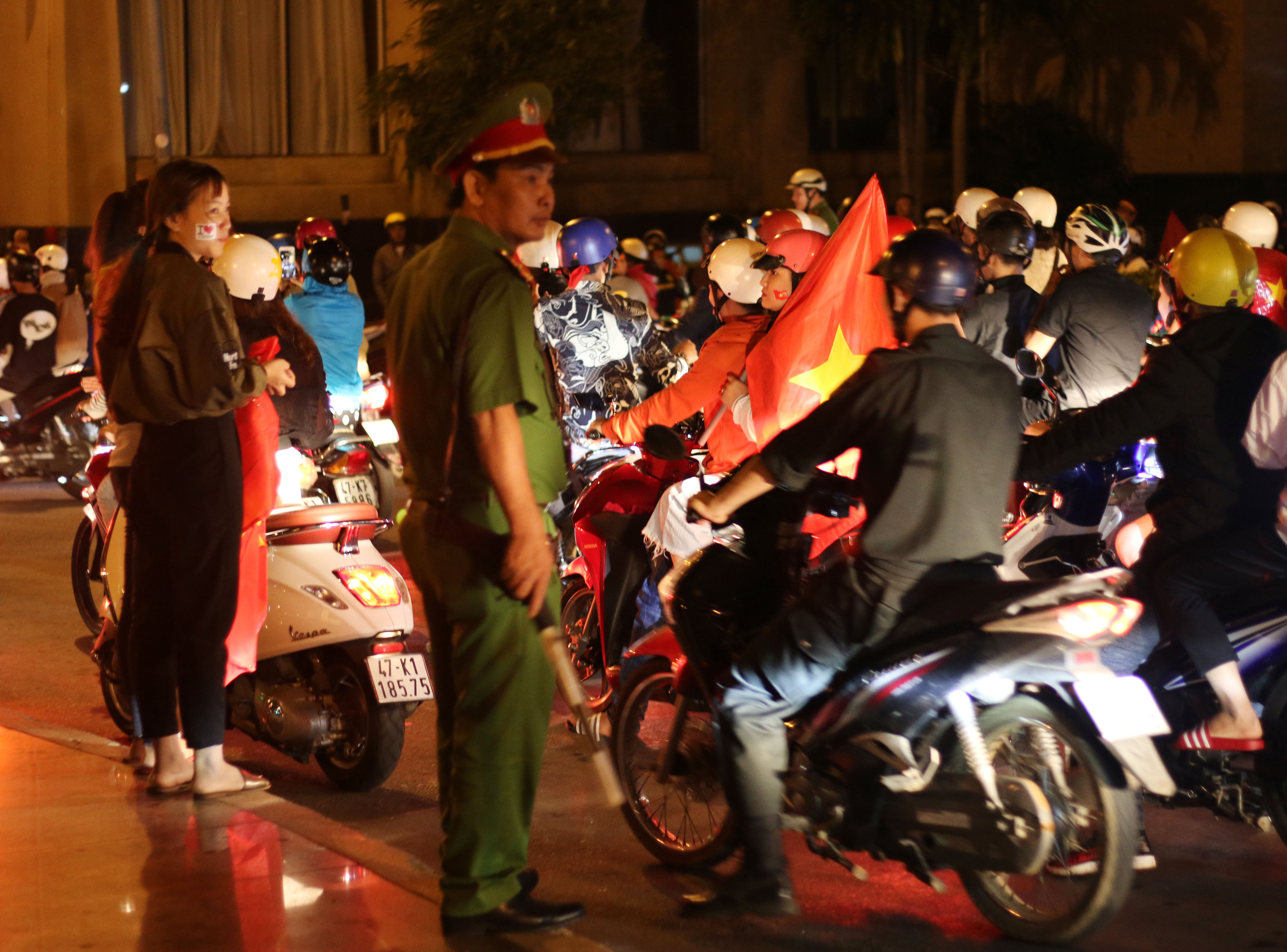 Đảm bảo trật tự an toàn giao thông cho các hoạt động cổ vũ đội tuyển bóng đá quốc gia Việt Nam