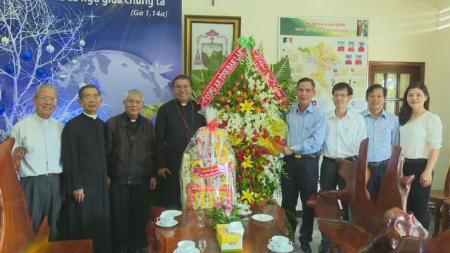 Công an tỉnh Đắk Lắk thăm, chúc mừng Giáng sinh các cơ sở tôn giáo