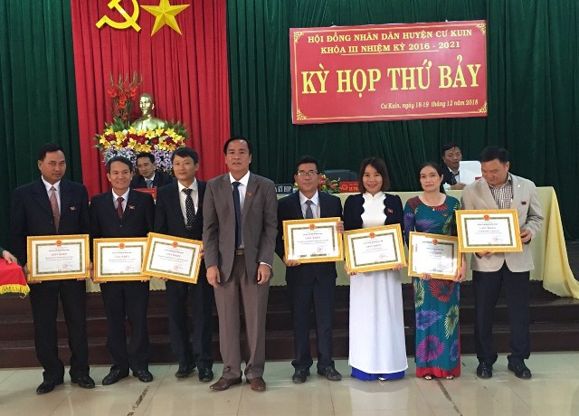 HĐND huyện Cư Kuin đã tổ chức kỳ họp thứ bảy, khóa III, nhiệm kỳ 2016-2021