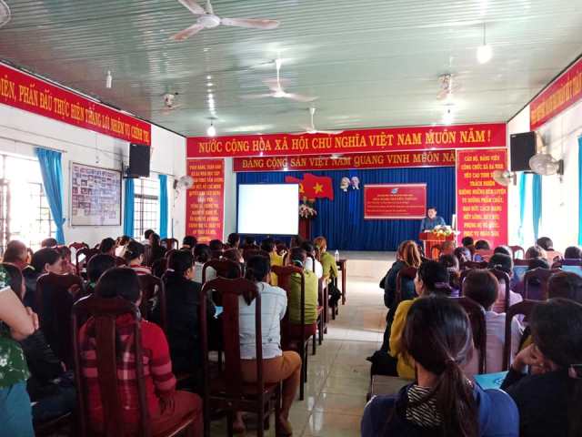 Hội Liên hiệp Phụ nữ huyện Buôn Đôn tổ chức Hội nghị truyền thông tại xã Ea Wer