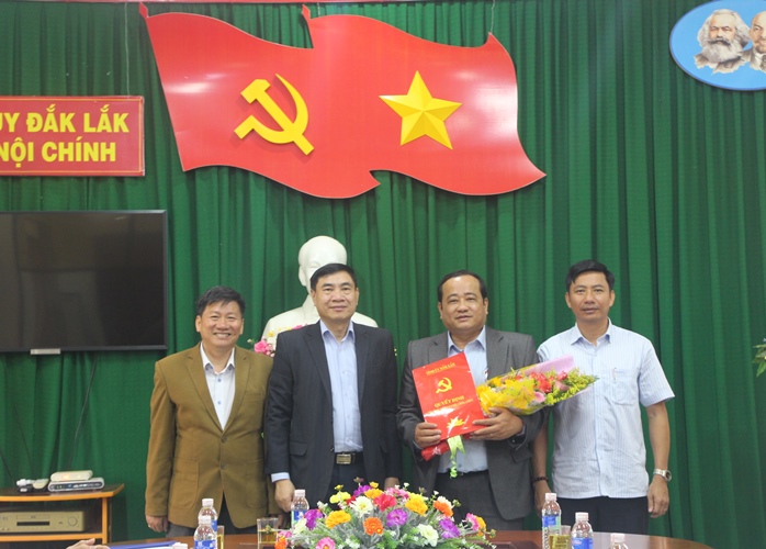 Công bố quyết định bổ nhiệm Phó Trưởng Ban Nội chính Tỉnh ủy