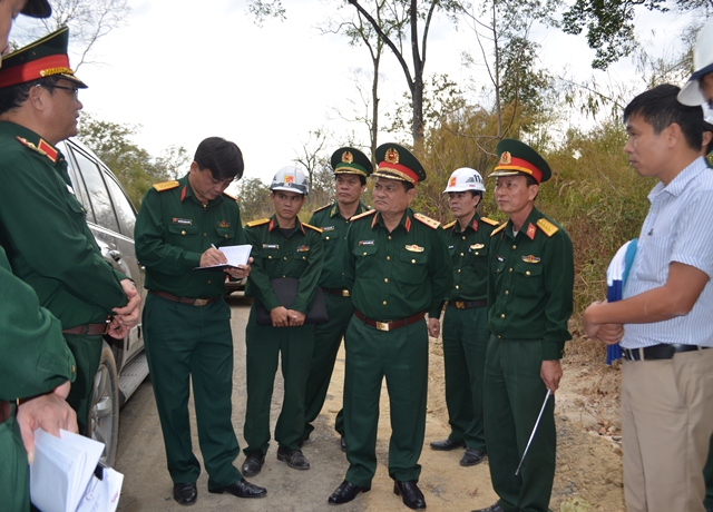 Bộ Tổng tham mưu kiểm tra tiến độ đường tuần tra biên giới Đắk Lắk, Đắk Nông