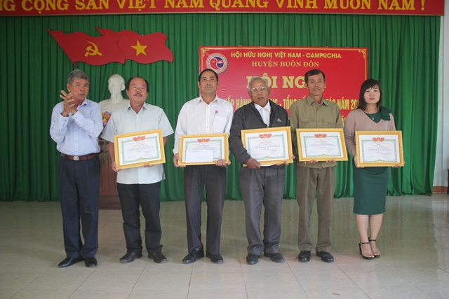 Hội Hữu nghị Việt Nam - Campuchia huyện Buôn Đôn: Tổng kết công tác Hội năm 2018