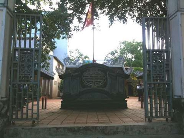Đình Lạc giao