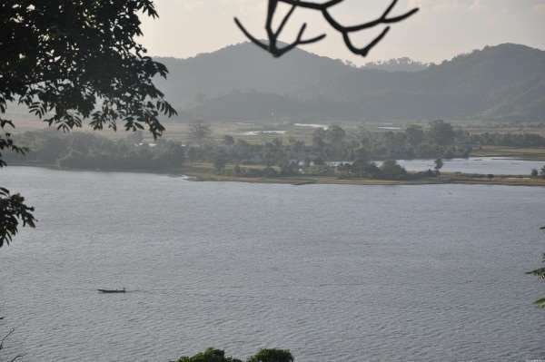 Di tích danh lam thắng cảnh Hồ Lăk