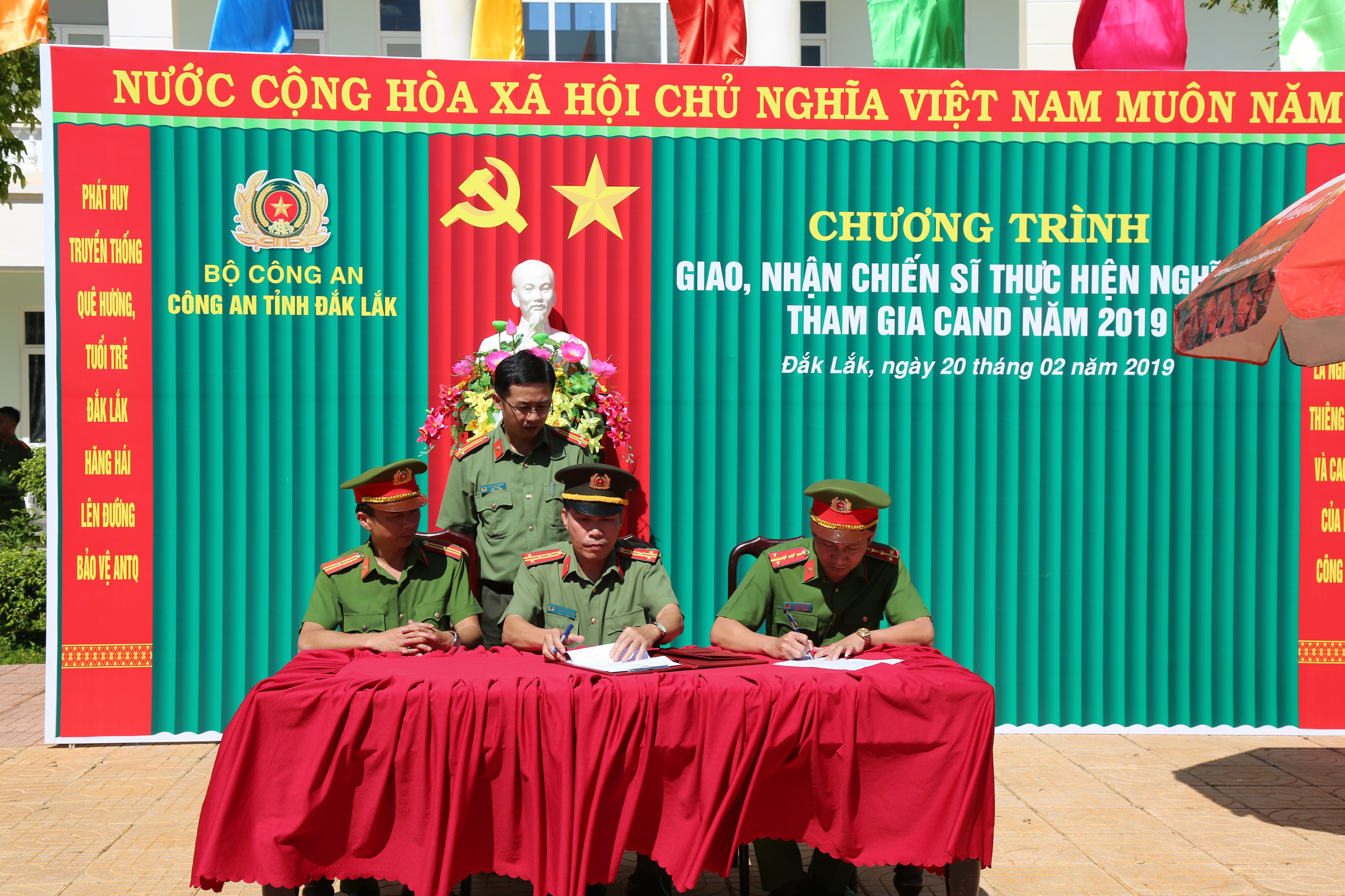 Công an tỉnh tổ chức Lễ giao nhận quân năm 2019