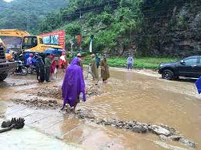 Phòng, chống, khắc phục hậu quả thiên tai trong lĩnh vực đường bộ