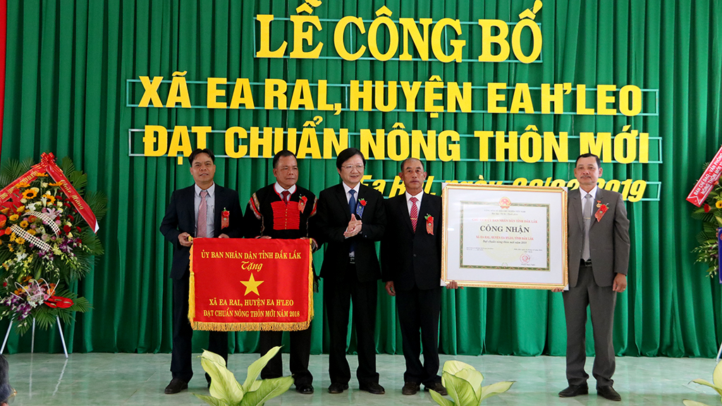 Lễ công bố xã Ea Ral - huyện Ea H’leo đạt chuẩn nông thôn mới