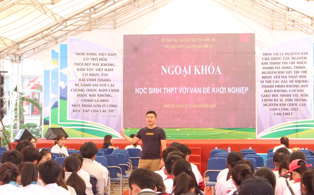 Ngoại khóa “Học sinh THPT với vấn đề khởi nghiệp”