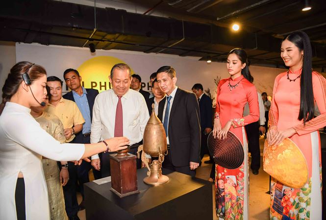 Lãnh đạo Trung ương thăm một số địa điểm văn hóa tại thành phố Buôn Ma Thuột