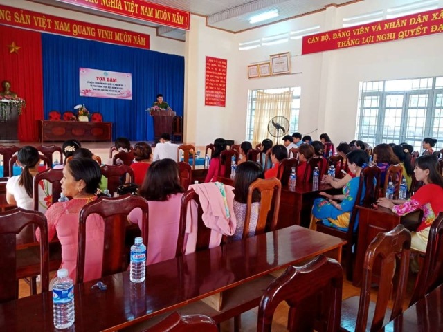 Hội LHPN huyện Krông Ana tổ chức buổi truyền thông nói không với tín dụng đen