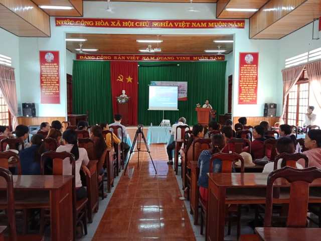 Dạy nghề may dân dụng cho lao động nông thôn tại xã Cư Kty, huyện Krông Bông