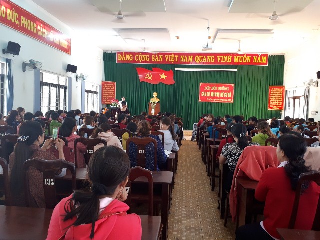 Hội Liên hiệp Phụ nữ huyện Cư M’gar tập huấn bồi dưỡng chính trị và nghiệp vụ năm 2019