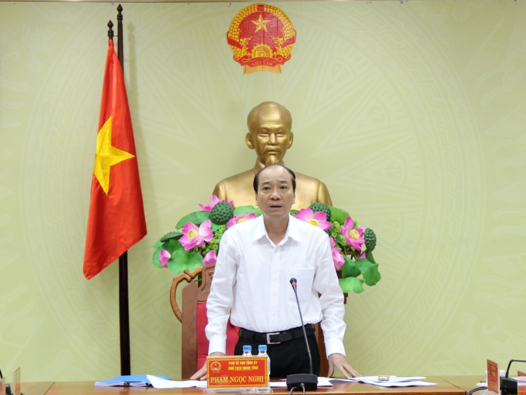 UBND tỉnh họp thông qua các nội dung thuộc thẩm quyền