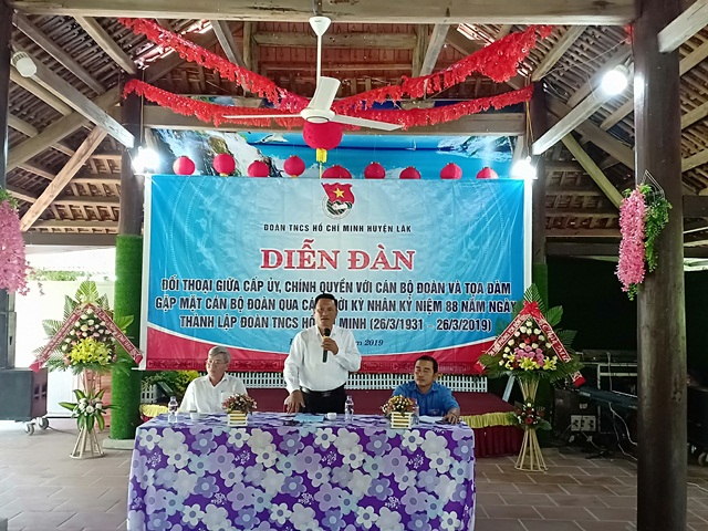 Diễn đàn đối thoại giữa cấp ủy, chính quyền với cán bộ Đoàn và Tọa đàm, gặp mặt cán bộ Đoàn qua các thời kỳ