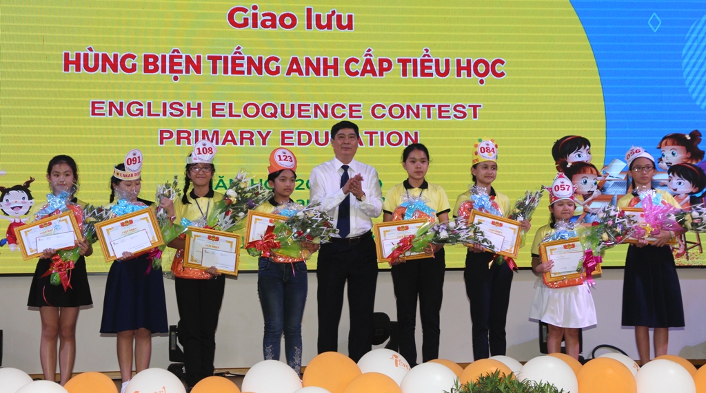 Bế mạc Chương trình giao lưu “Hùng biện tiếng Anh” cấp tiểu học tỉnh Đắk Lắk năm học 2018 - 2019