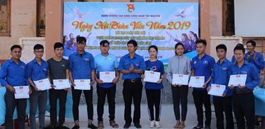 Đoàn trường Cao đẳng Công nghệ Tây Nguyên tổ chức chương trình “Ngày hội đoàn viên”