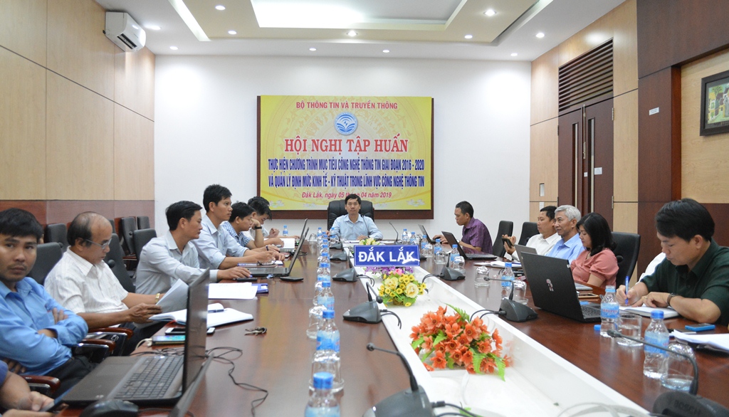 Hội nghị trực tuyến tập huấn thực hiện Chương trình mục tiêu công nghệ thông tin
