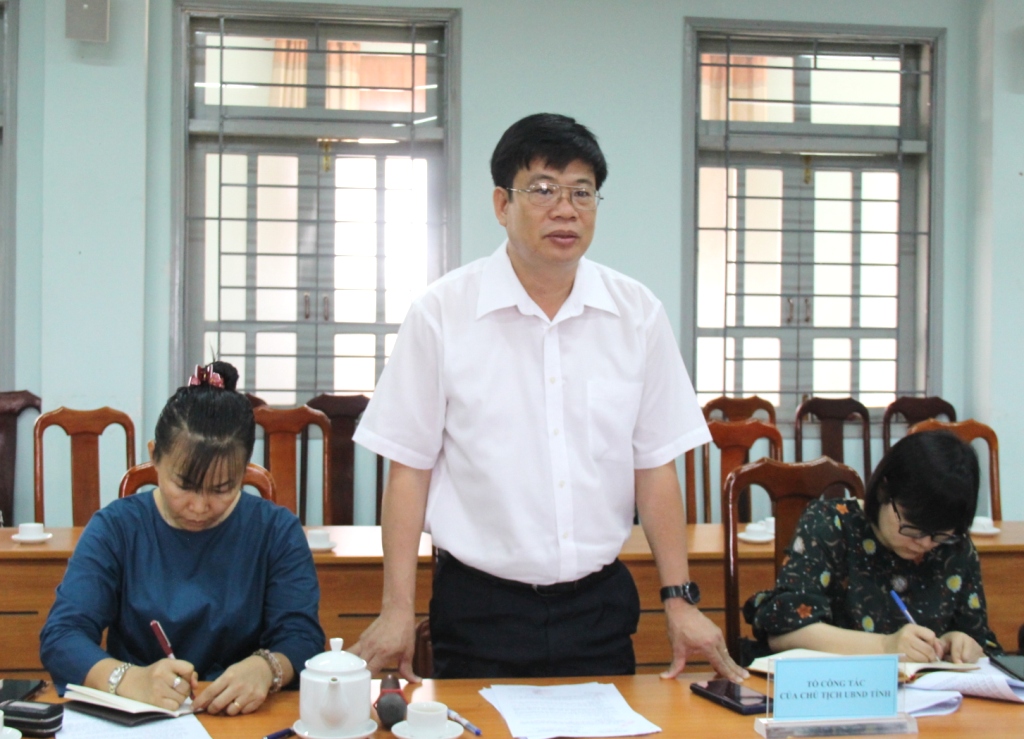 Tổ công tác của UBND tỉnh làm việc tại Sở Văn hoá, Thể thao và Du lịch