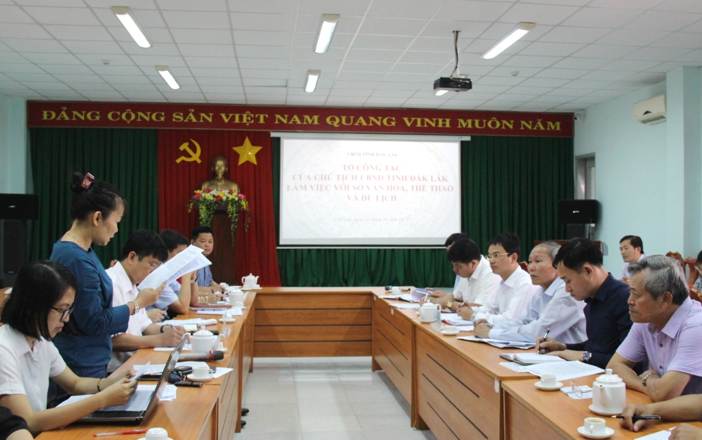 Dak Lak PPC’s working team works at Department of Culture, Sports and Tourism