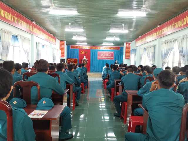Ban Chỉ huy Quân sự huyện M’Đrắk khai mạc huấn luyện dân quân năm 2019
