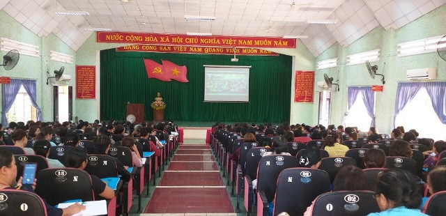 Thành phố Buôn Ma Thuột: Hội nghị phổ biến các văn bản Luật cho gần 250 cán bộ, hội viên phụ nữ trên địa bàn