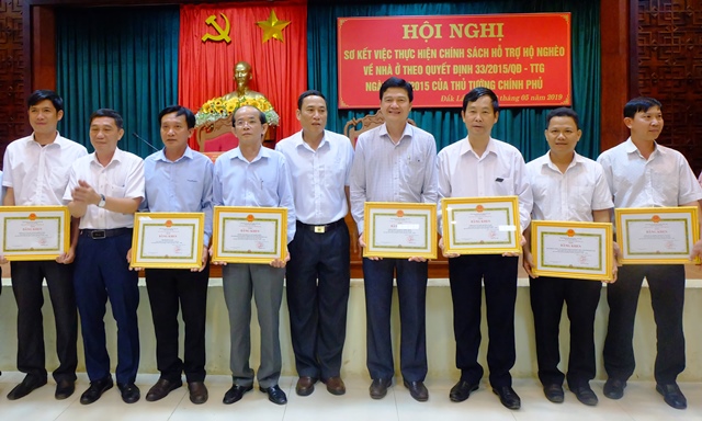 Sơ kết thực hiện chính sách hỗ trợ hộ nghèo về nhà ở giai đoạn 2016 - 2018