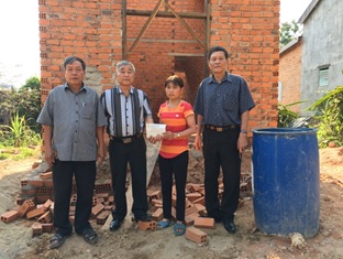 Huyện M’Đrắk Chăm lo cho những nạn nhân chất độc da cam