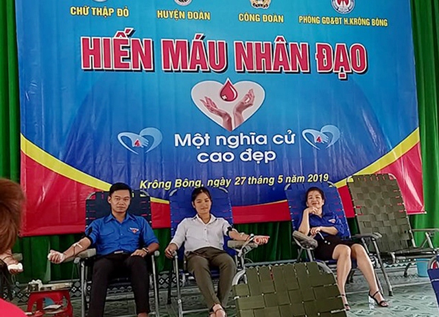 Hơn 200 người tham gia hiến máu nhân đạo tại huyện Krông Bông