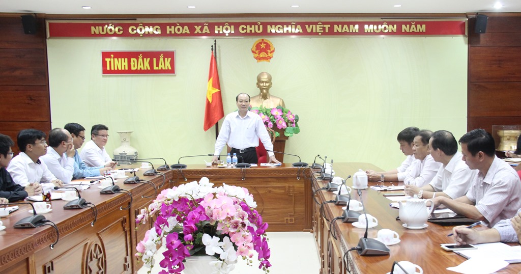 Tập đoàn Xăng dầu Việt Nam hỗ trợ Đắk Lắk  2 tỷ đồng thực hiện công tác an sinh xã hội.