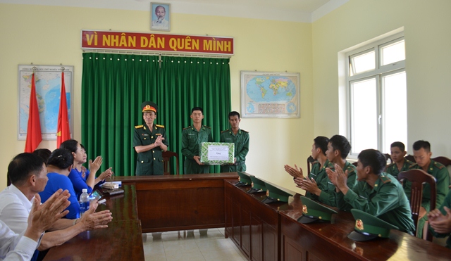 Bộ Chỉ huy BĐBP tỉnh Đắk Lắk tổ chức Lễ Tuyên thệ chiến sĩ mới năm 2019