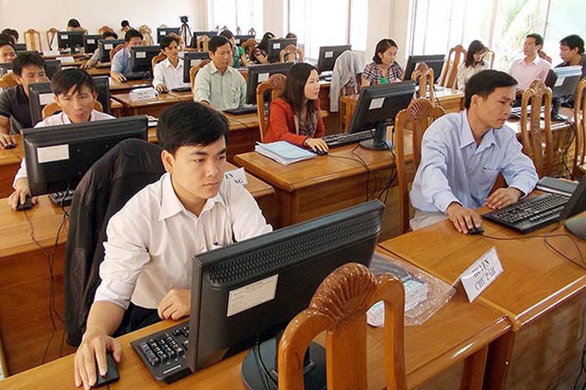 Triệu tập thí sinh dự thi nâng ngạch công chức lên ngạch chuyên viên chính năm 2018