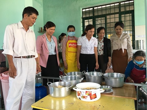 Huyện M'Đrắk Thành lập 28 đoàn kiểm tra vệ sinh an toàn thực phẩm