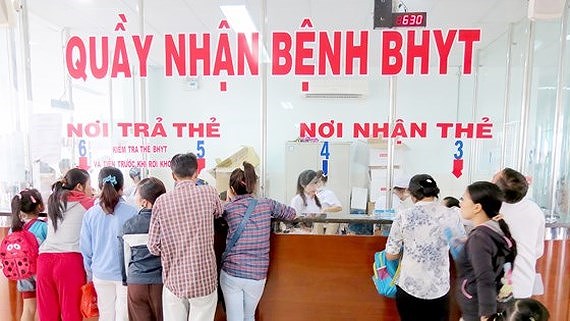 Triển khai hỗ trợ tặng thẻ BHYT cho người có hoàn cảnh khó khăn