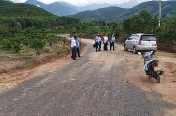 Khởi công làm đường giao thông và sửa chữa cầu treo vào thôn di cư ngoài kế hoạch Ea Khiêm và Noh Prông  (Hòa Phong)