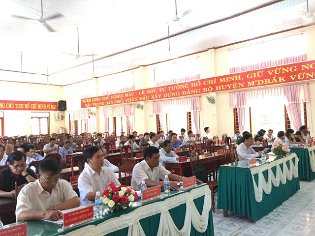 Huyện ủy M'Đrắk tổ chức Hội nghị quán triệt Chỉ thị số 35-CT/TW, ngày 30-5-2019 của Bộ Chính trị về 