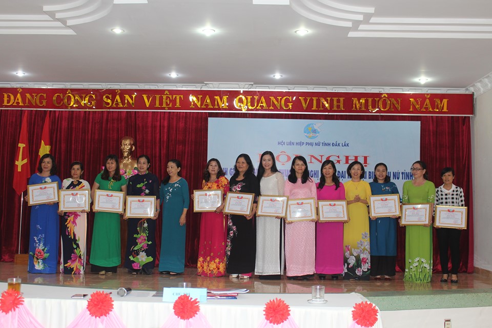 Hội LHPN tỉnh đánh giá giữa nhiệm kỳ 2016 – 2021: Hỗ trợ trên 1.600 phụ nữ khởi nghiệp, khởi sự kinh doanh