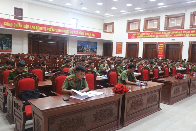 Tập huấn chuyên sâu Luật Công an nhân dân năm 2018