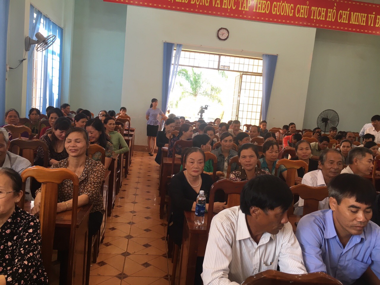 Hội Liên hiệp Phụ nữ thị trấn Ea Kar, huyện Ea Kar tổ chức Hội nghị Đối thoại giữa người đứng đầu cấp ủy, chính quyền với cán bộ, hội viên phụ nữ và nhân dân trên địa bàn thị trấn.