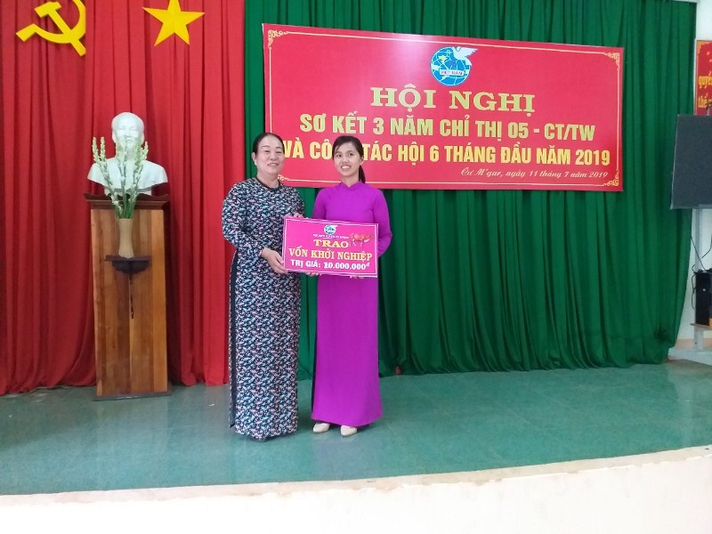 Hội Liên hiệp Phụ nữ huyện Cư M'gar sơ kết 3 năm thực hiện Chỉ thị 05-CT/TW